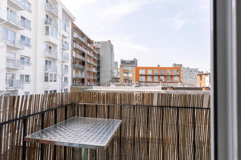 Hugo By The Harbor, Light-Filled And Centrally Located Apartment - Free Parking Ostende Extérieur photo